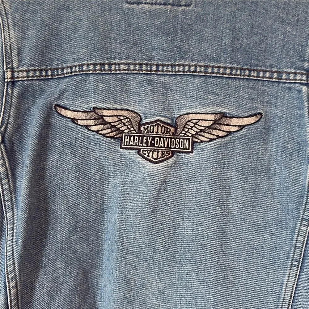 Vintage Harley Davidson Light Wash Back Patch Logo Denim Jean Jacket Women's Med - Picture 5 of 9